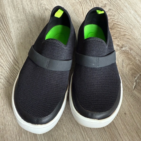 Women’s OOFOS OOMG low recovery shoe size 5 - Picture 1 of 6